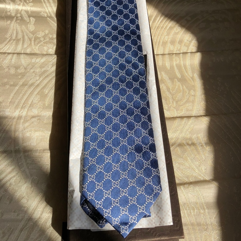 GUCCI: Blue Silk Tie